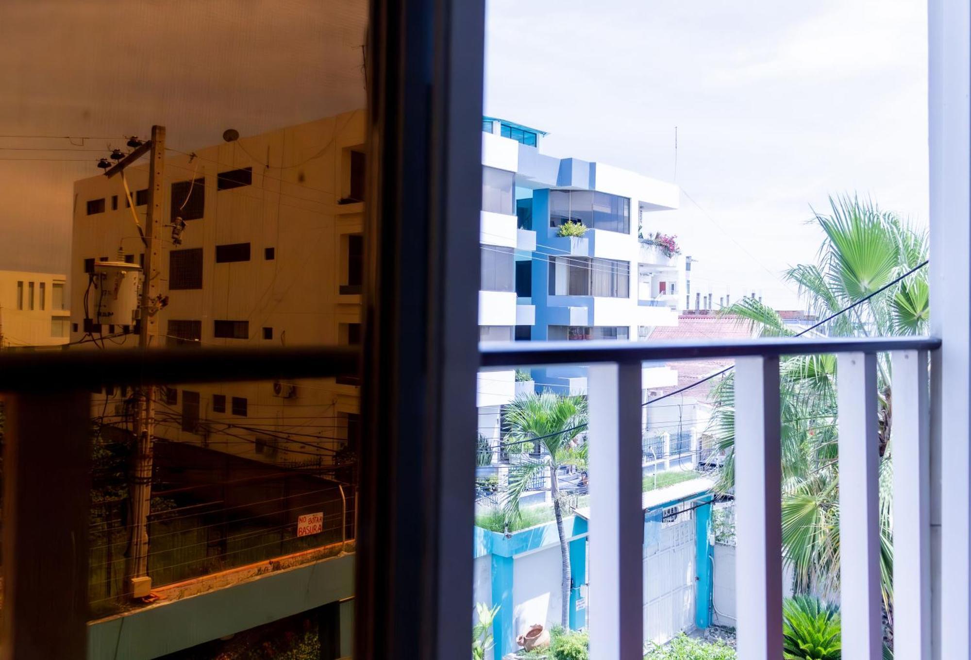 Hostal Antares Manta Exterior foto